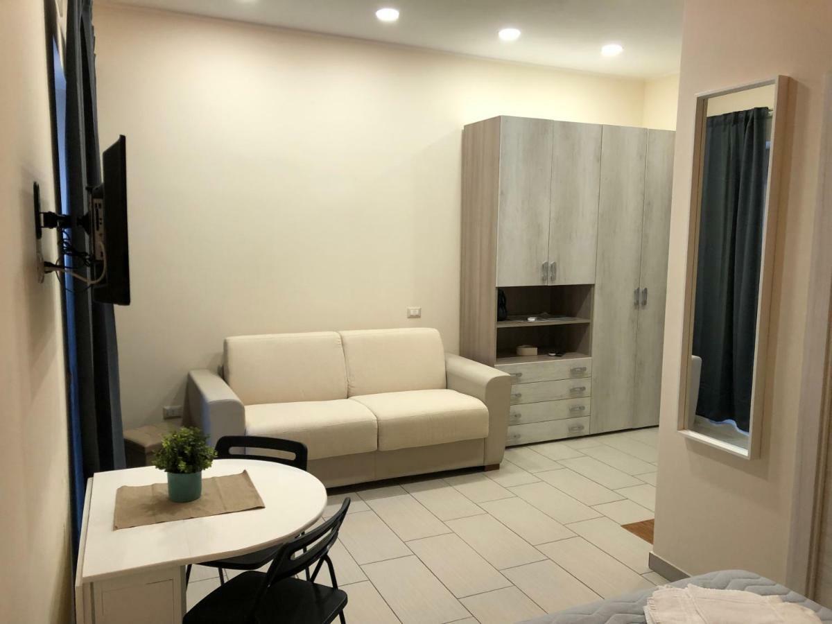 Room25Mq Picasso Cercola Exterior foto
